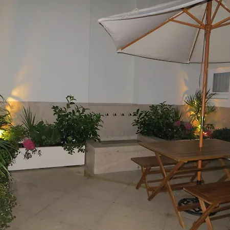 דירה Feelinglisbon Patio Chiado ליסבון