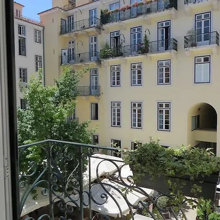 Feelinglisbon Patio Chiado