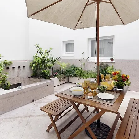 Feelinglisbon Patio Chiado Apartament
